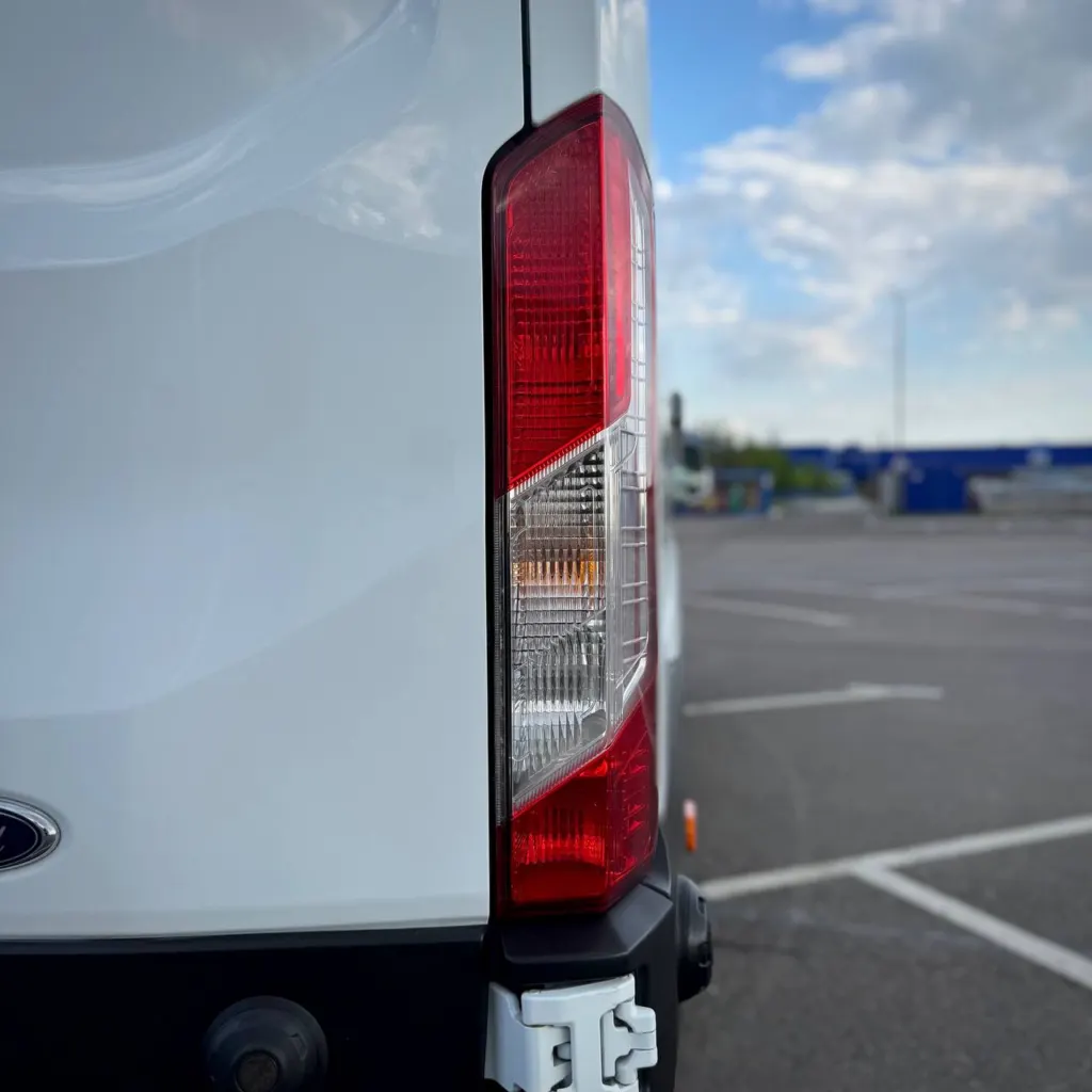 Ford Transit L4 H3 — фото 12