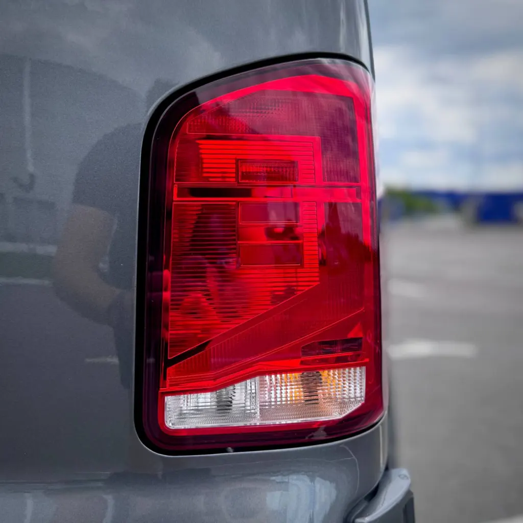Volkswagen Caravelle Long 8+1 — фото 12