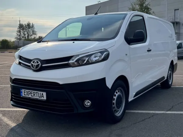Toyota ProAce Extra Long. 2020