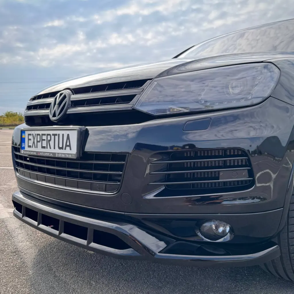 Volkswagen Touareg — фото 9