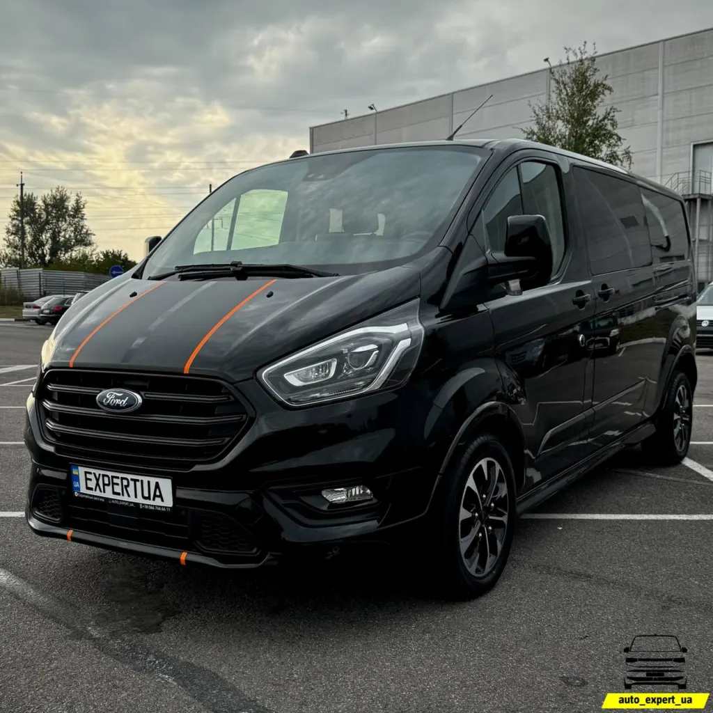 Ford Transit Custom Long — фото 1