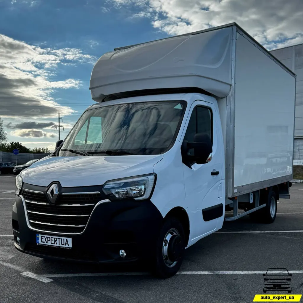Renault Master — фото 1