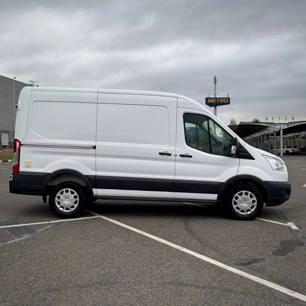 Ford Transit L2 H2 — фото 3