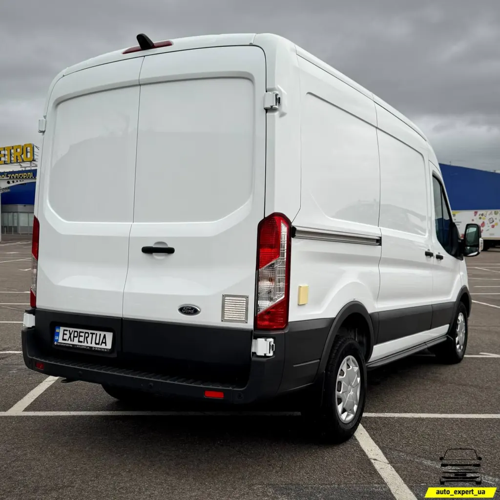 Ford Transit L2 H2 — фото 4