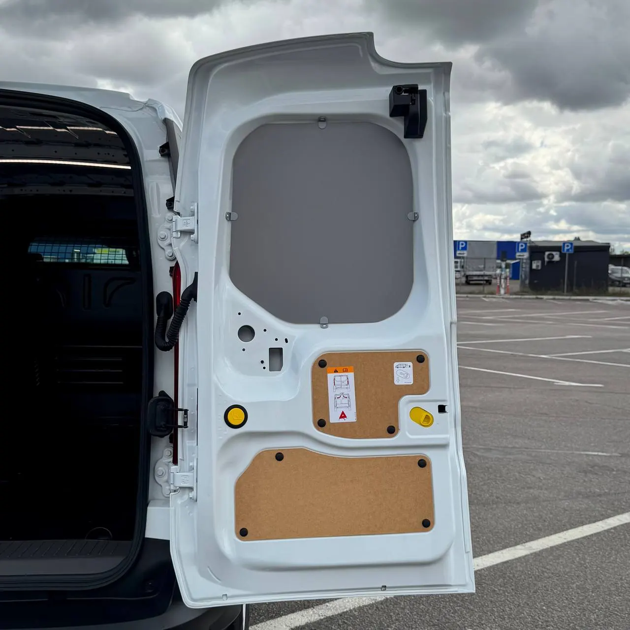 Ford Transit Connect Long — фото 40