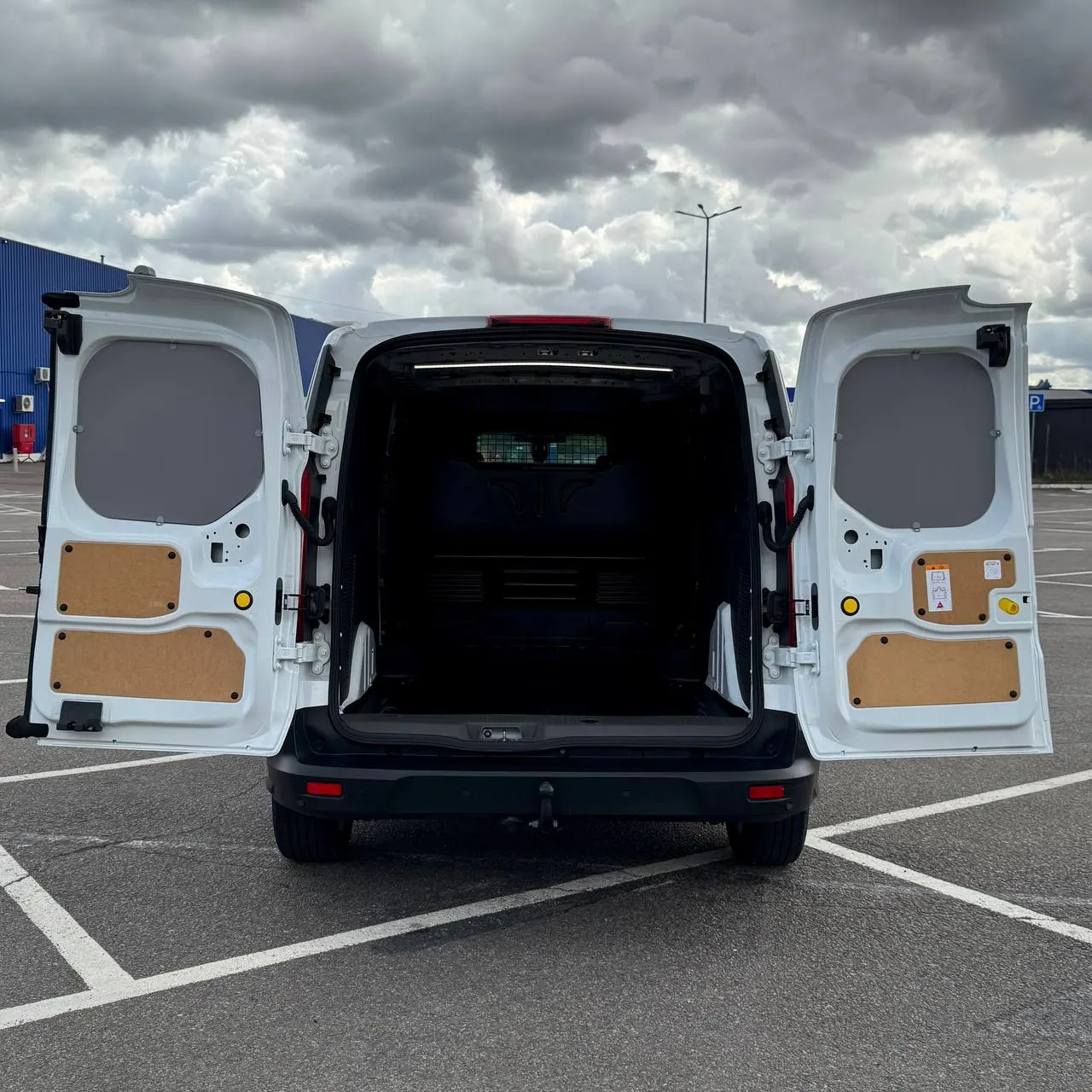 Ford Transit Connect Long — фото 37