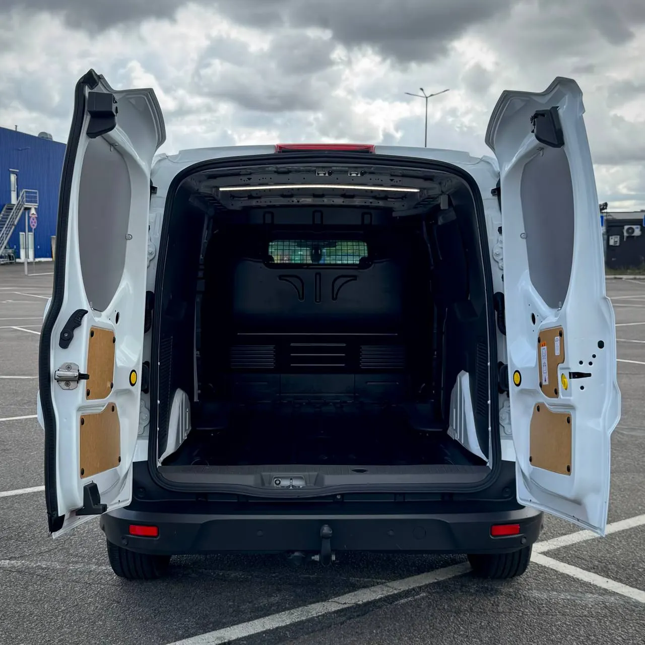 Ford Transit Connect Long — фото 36