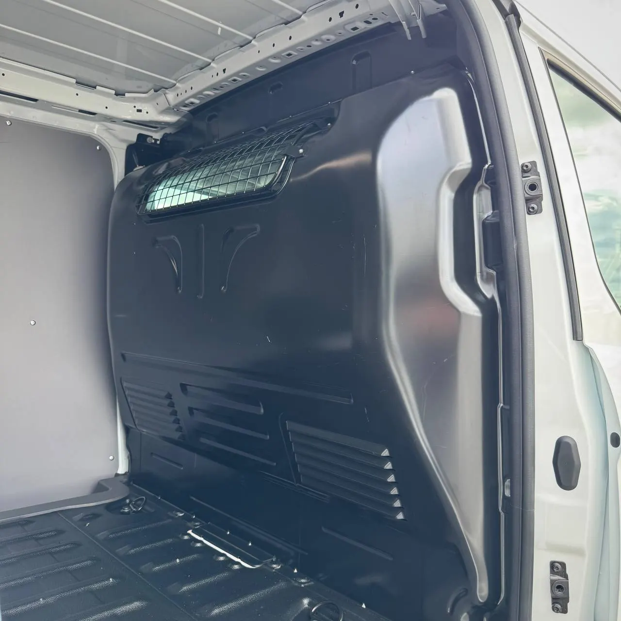 Ford Transit Connect Long — фото 34
