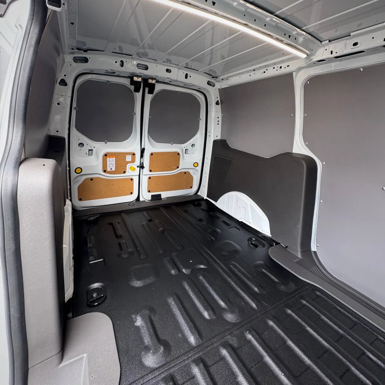 Ford Transit Connect Long — фото 33