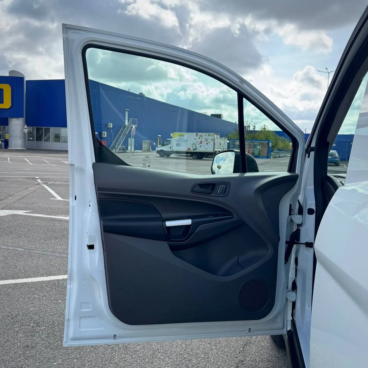 Ford Transit Connect Long — фото 27