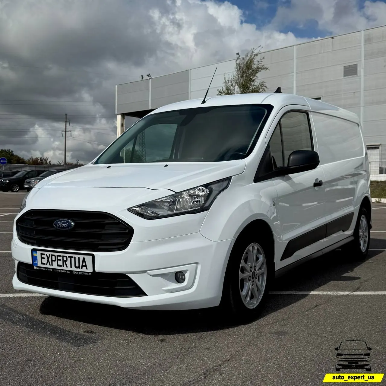 Ford Transit Connect Long — фото 1