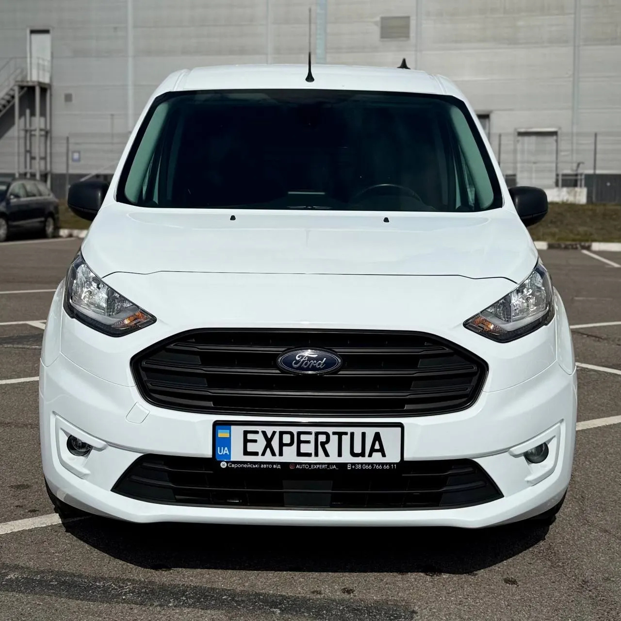 Ford Transit Connect Long — фото 8