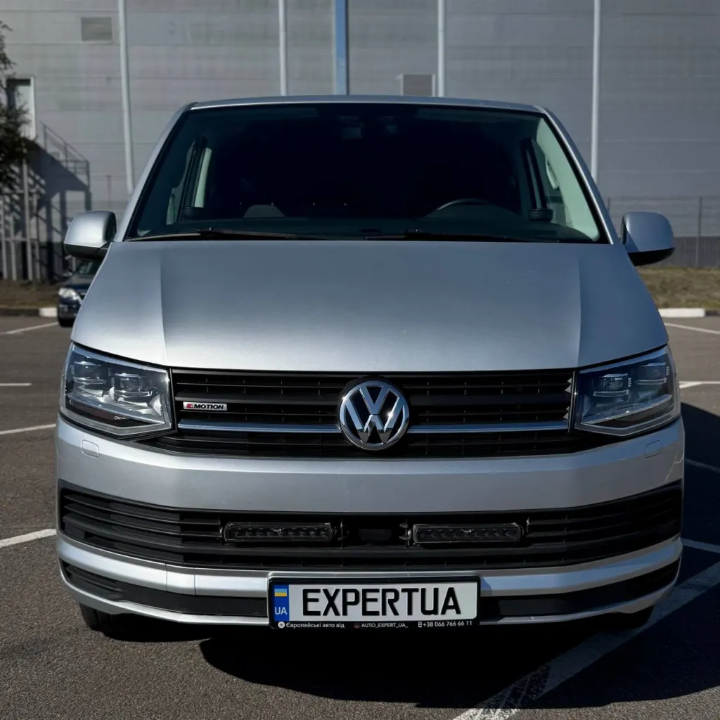 Volkswagen Transporter — фото 8