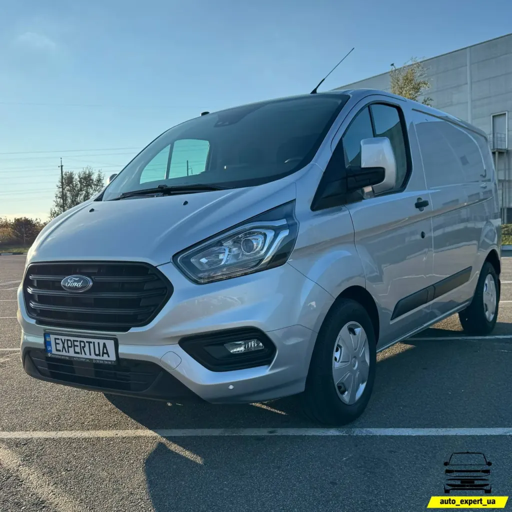 Ford Transit Custom — фото 1