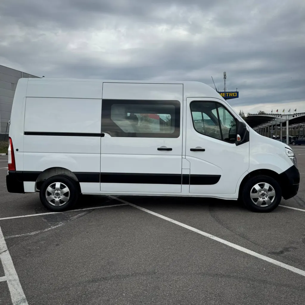 Nissan NV400 — фото 4