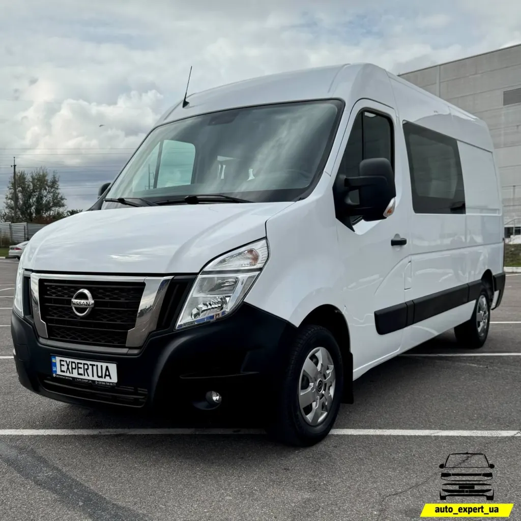 Nissan NV400 — фото 1