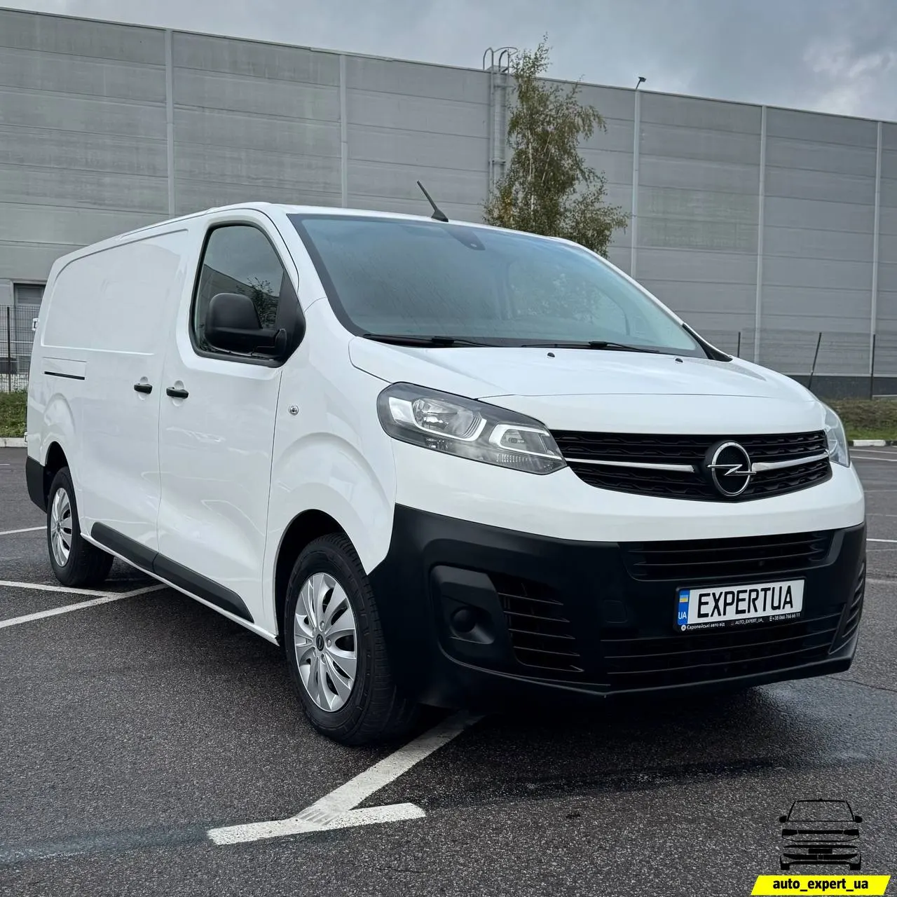 Opel Vivaro Long — фото 3