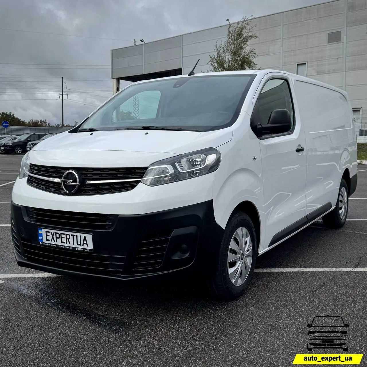 Opel Vivaro Long — фото 1