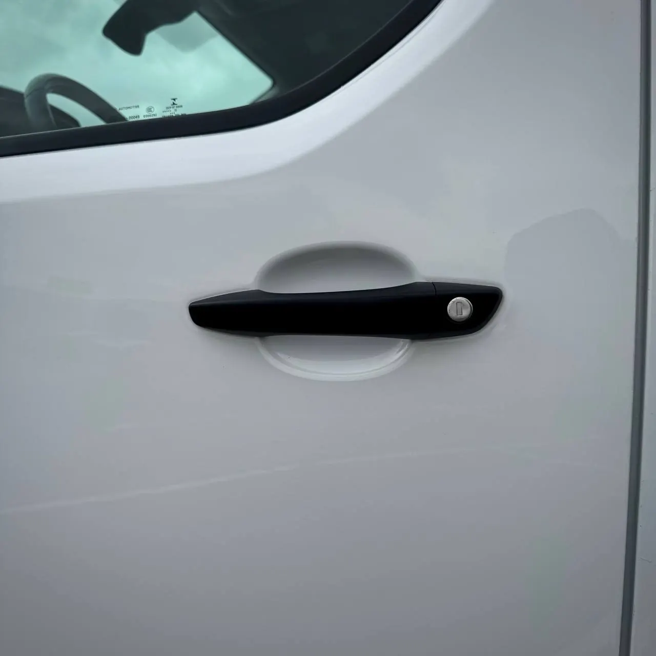 Opel Vivaro Long — фото 16