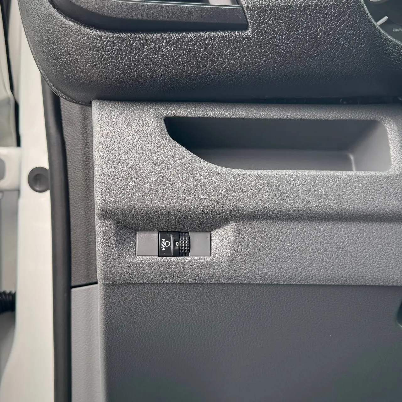 Opel Vivaro Long — фото 31