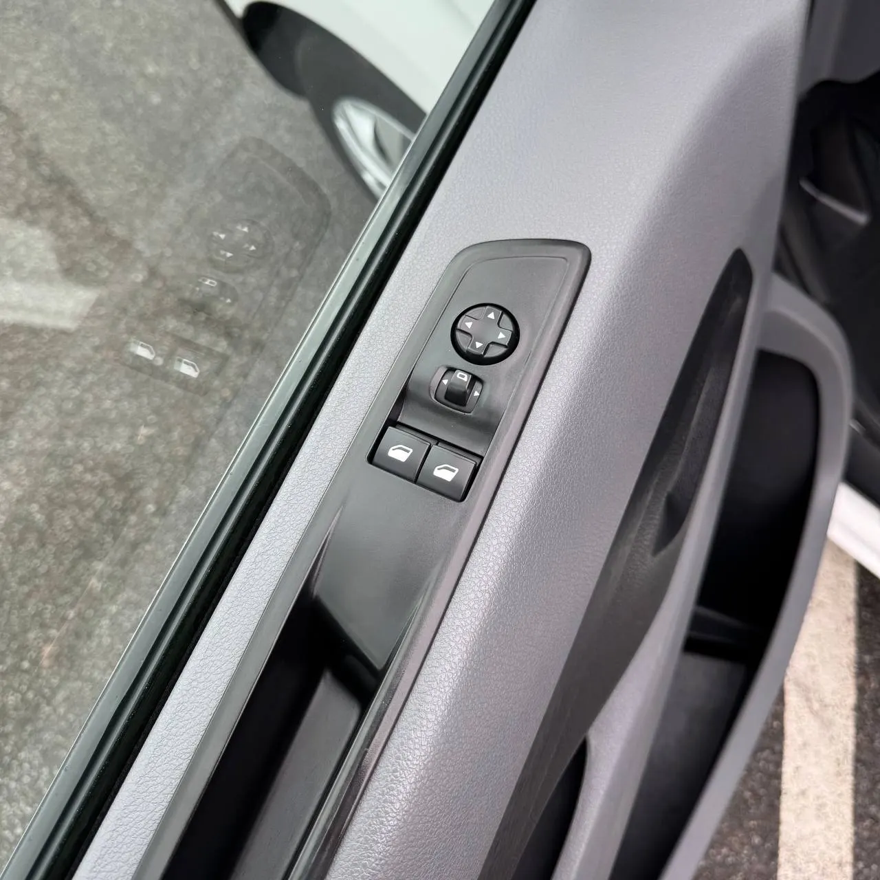 Opel Vivaro Long — фото 33