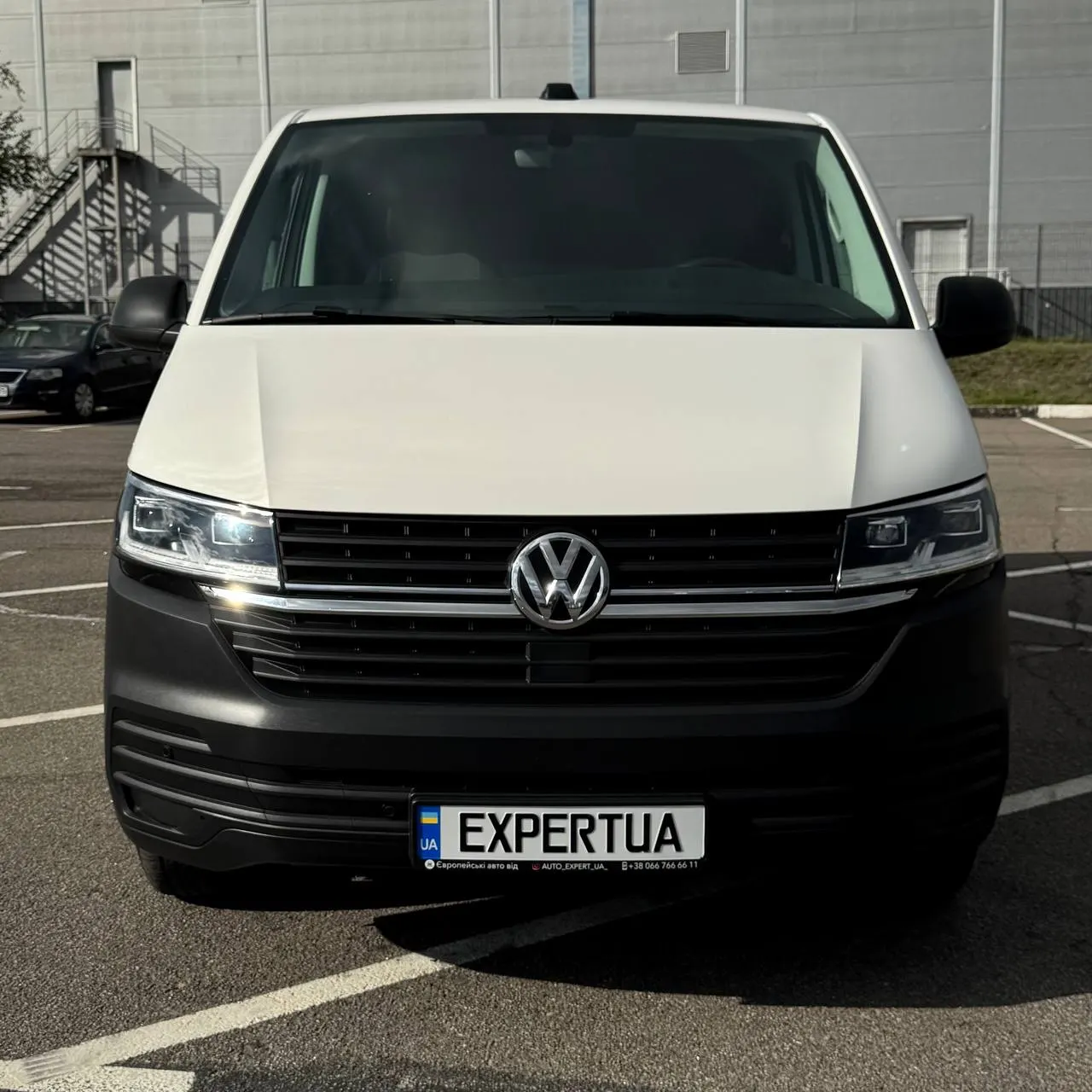 Volkswagen Transporter Long — фото 2