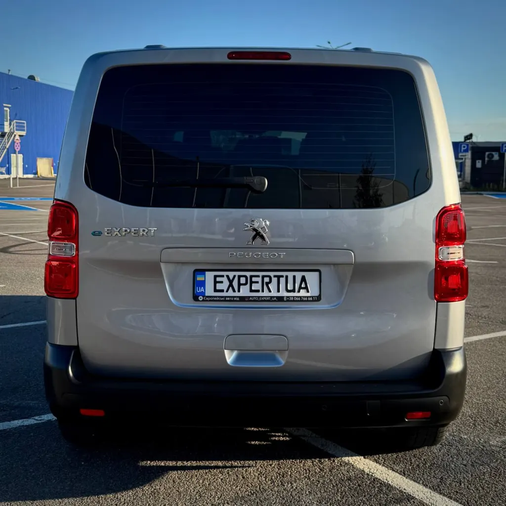 Peugeot e-Expert — фото 6