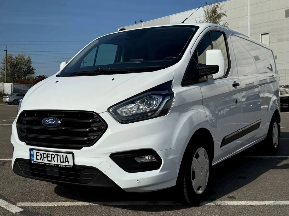 Ford Transit Custom Long — фото 1