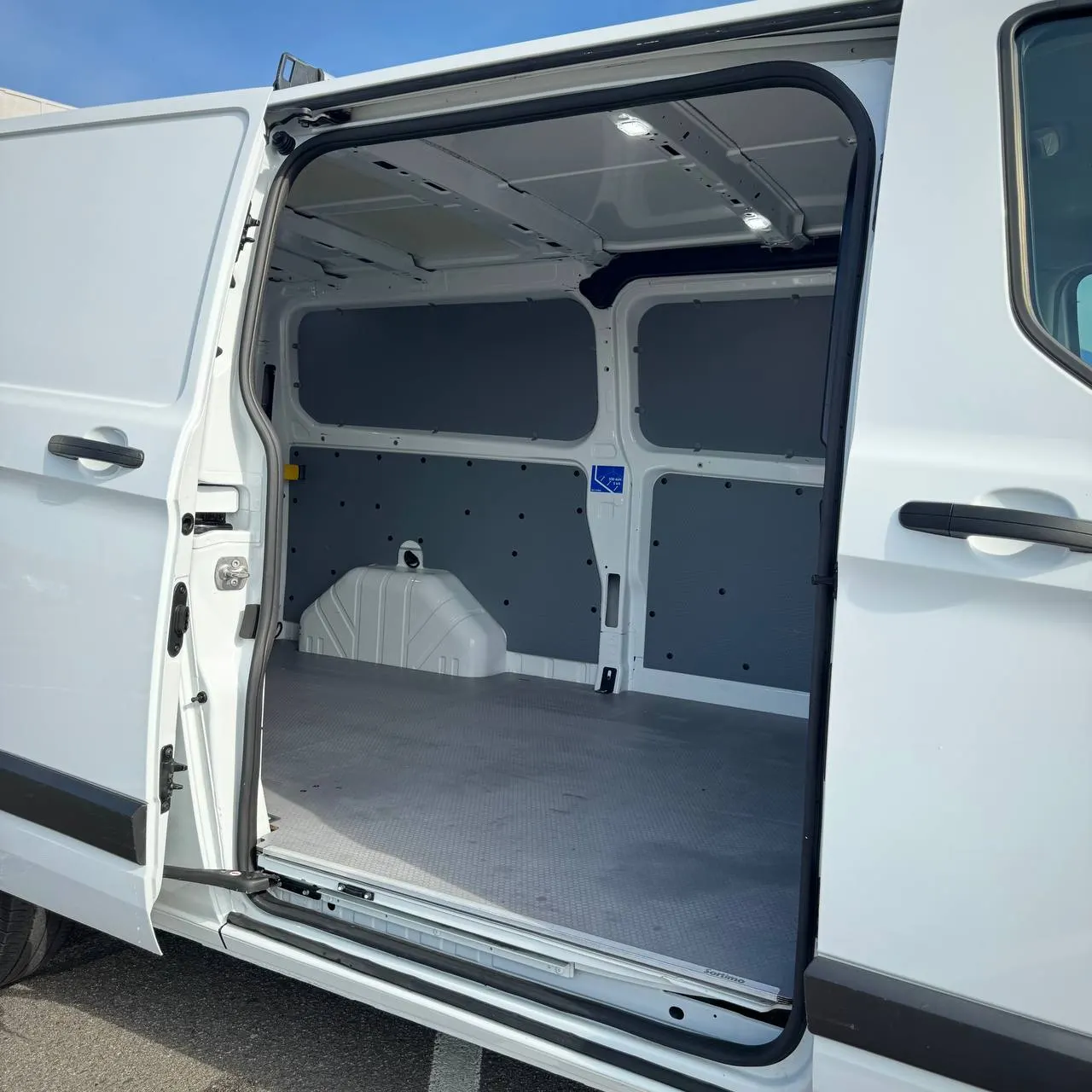 Ford Transit Custom Long — фото 38