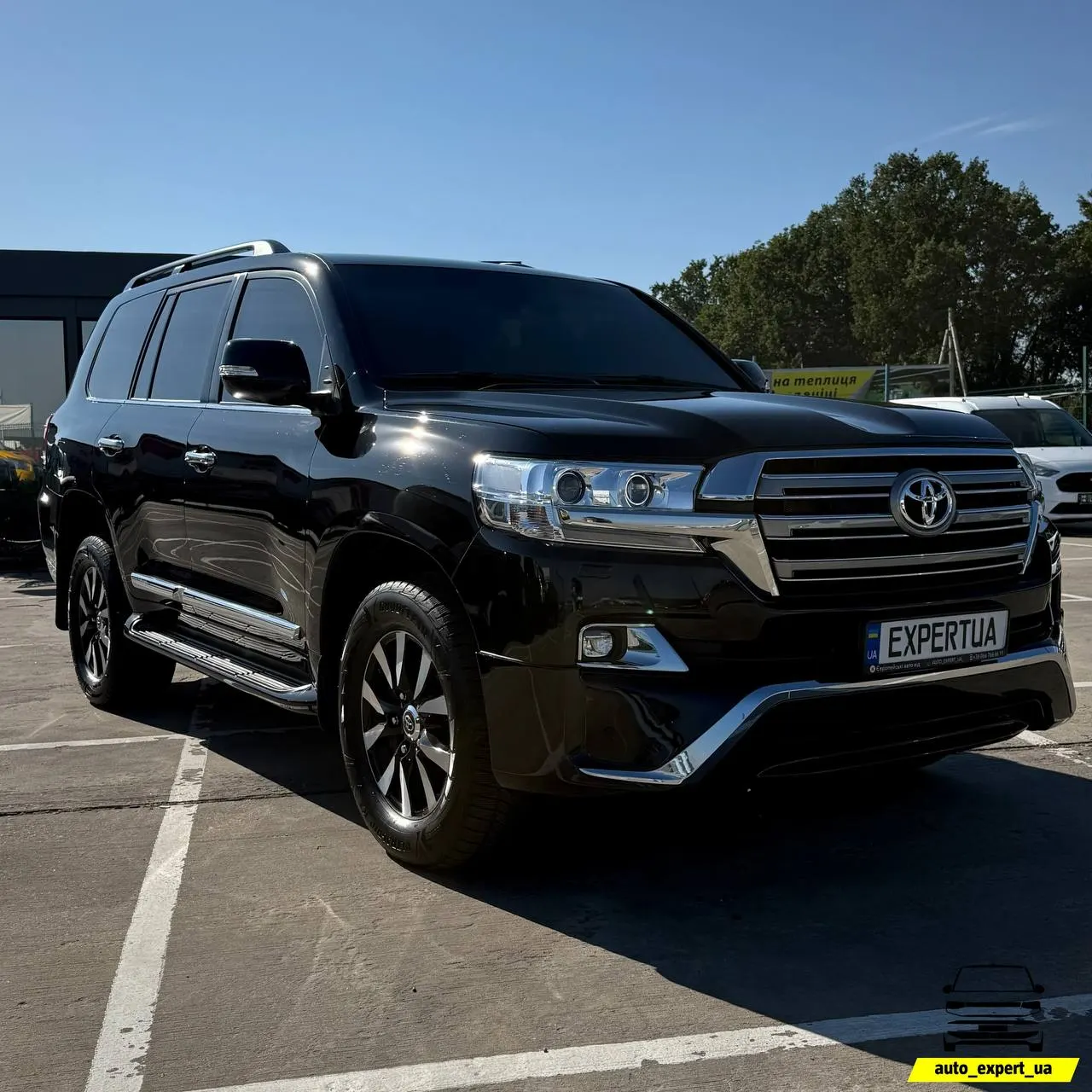 Toyota Land Cruiser 200 — фото 2