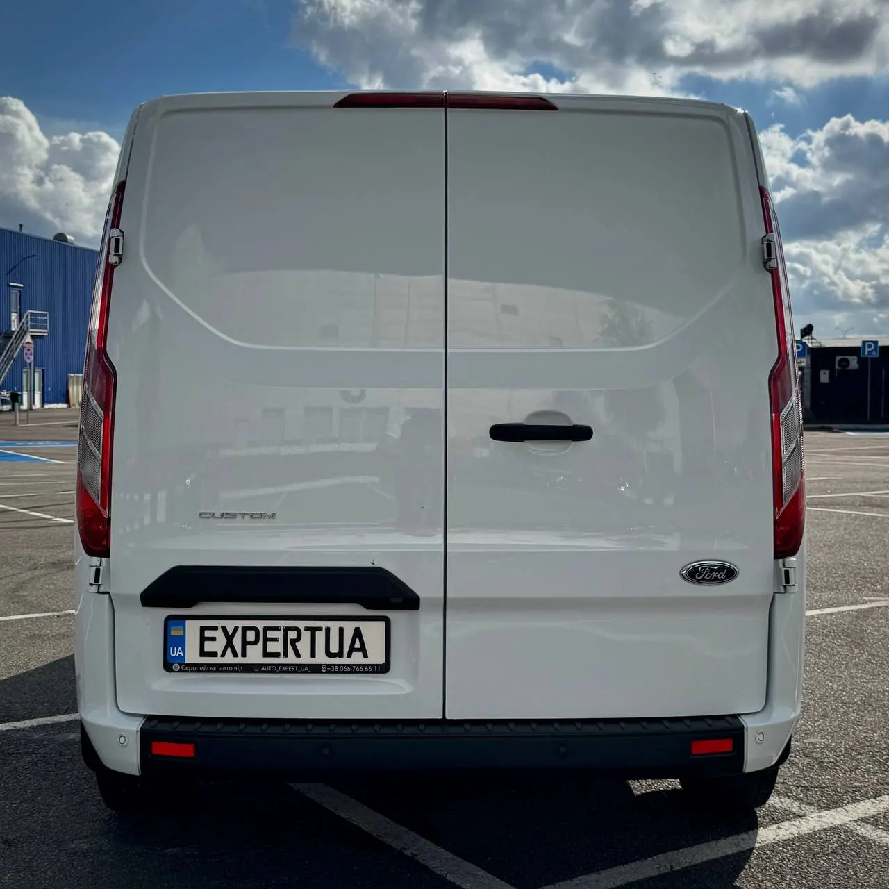 Ford Transit Custom Long — фото 6