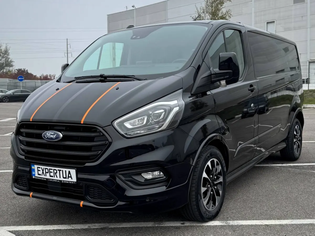 Ford Transit Custom Long — фото 1