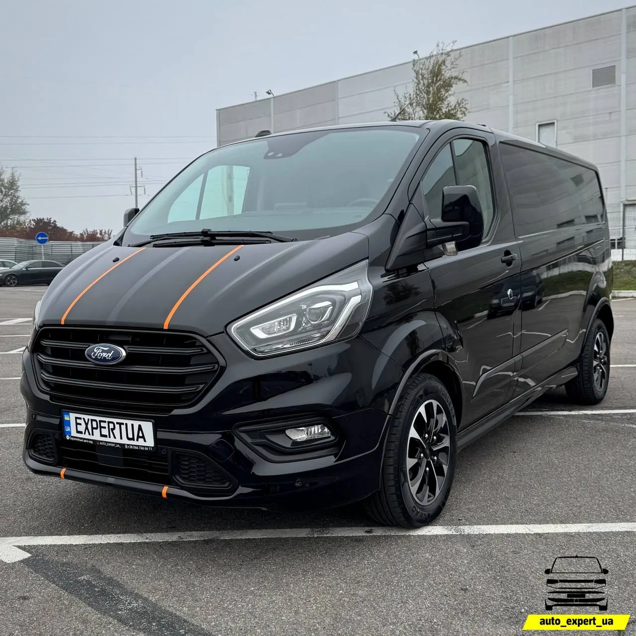 Ford Transit Custom Long — фото 1